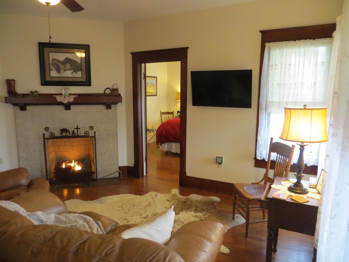 Olle Hotel Flatonia Екстер'єр фото